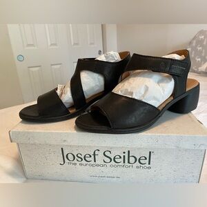 Josef Seibel Black Juna 02 sandal- Size 10